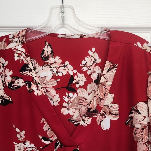 NWOT Red Floral Print Blouse - Picture 3 of 8